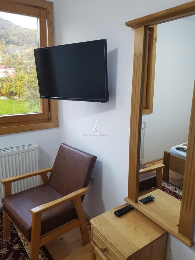 Camere De Inchiriat Floarea Reginei Vişeu de Sus Exteriör bild